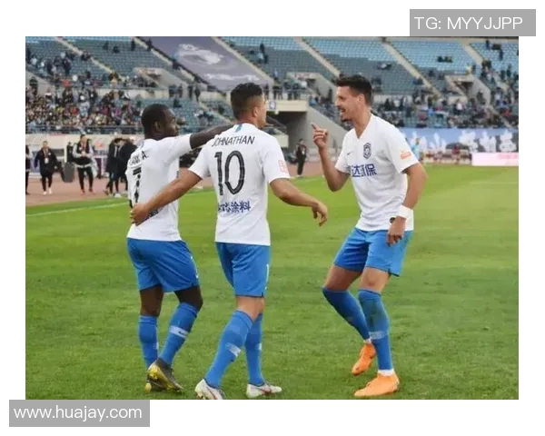 足球俱乐部老板的权力与责任：如何平衡商业利益与球队发展